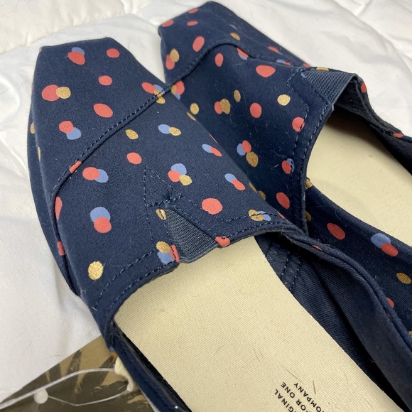 *SOLD* TOMS Navy Party Dot Alpargatas - Picture 3 of 9